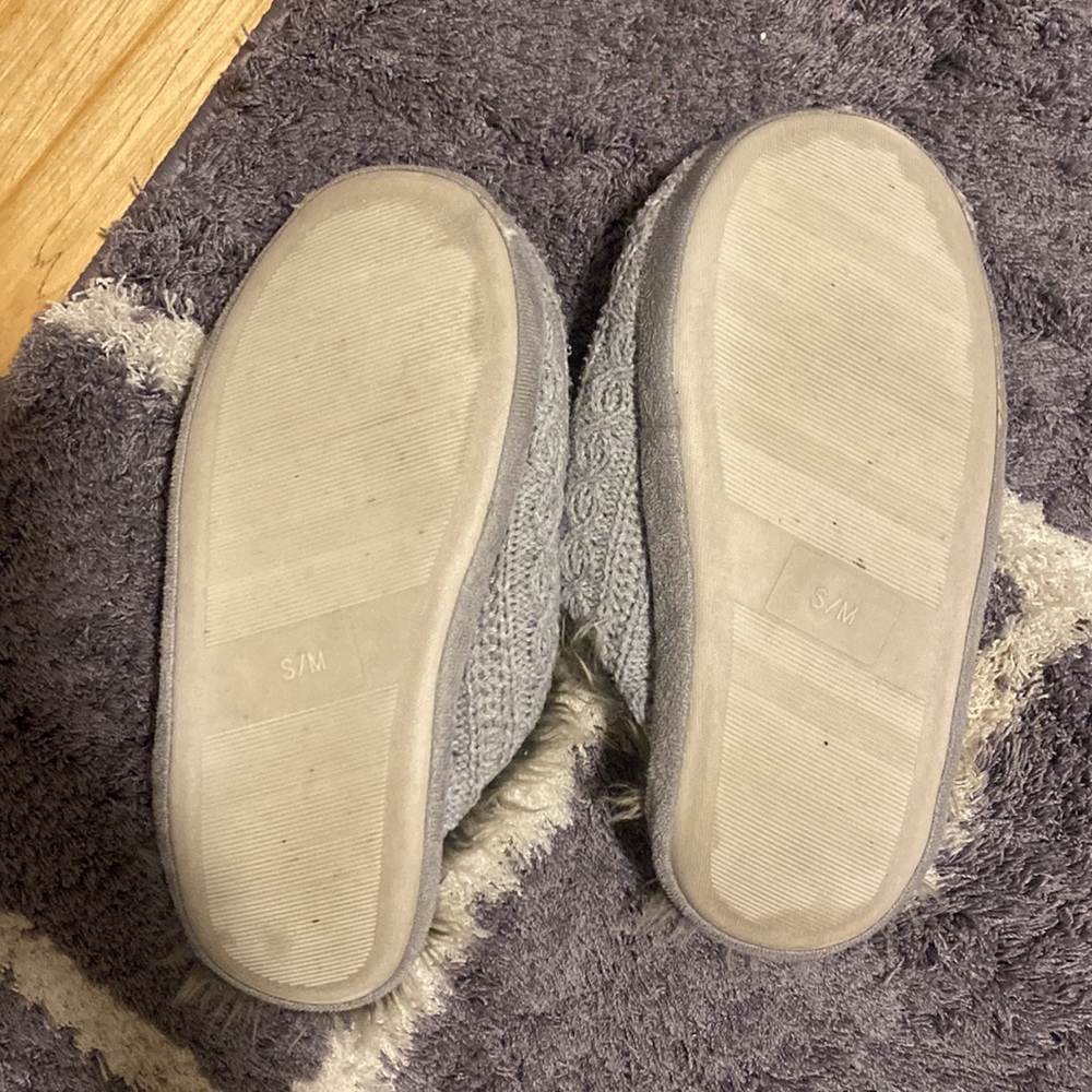 3/$8 Slippers - Picture 2 of 4